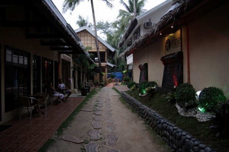 Eclipse Resort Manoc-Manoc Exterior photo