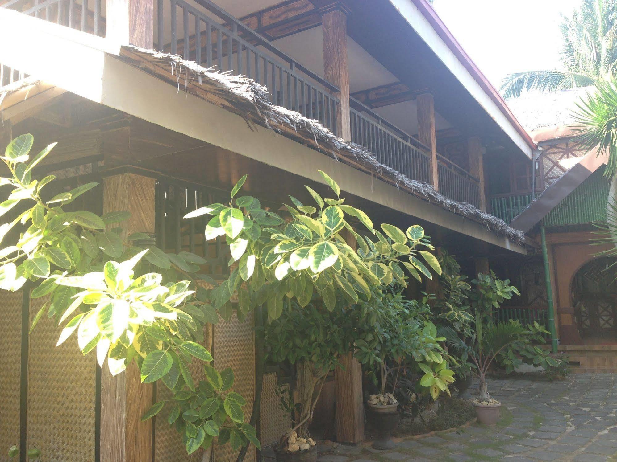 Eclipse Resort Manoc-Manoc Exterior photo